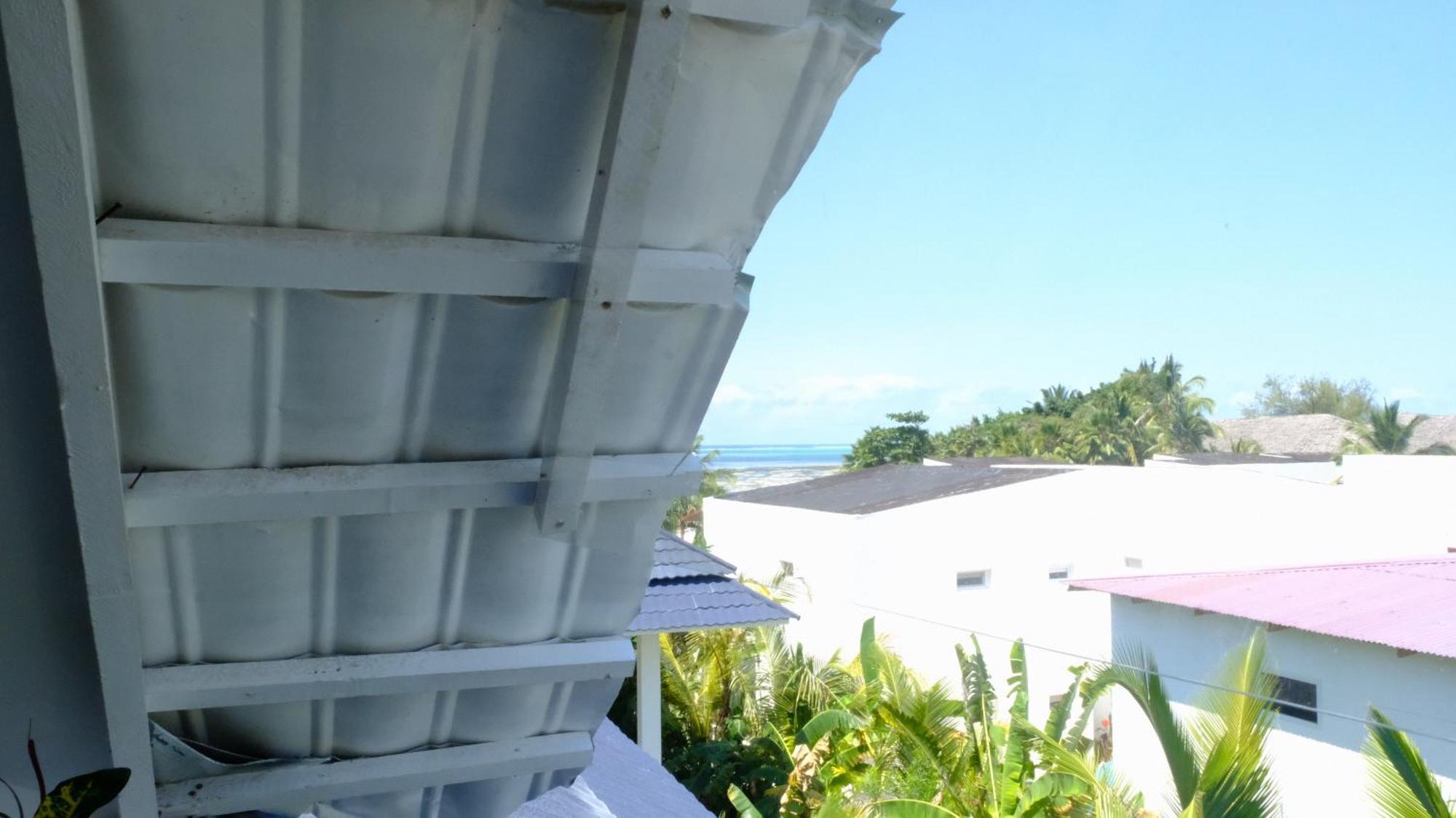 Kobe House Bed and Breakfast Jambiani  Rum bild