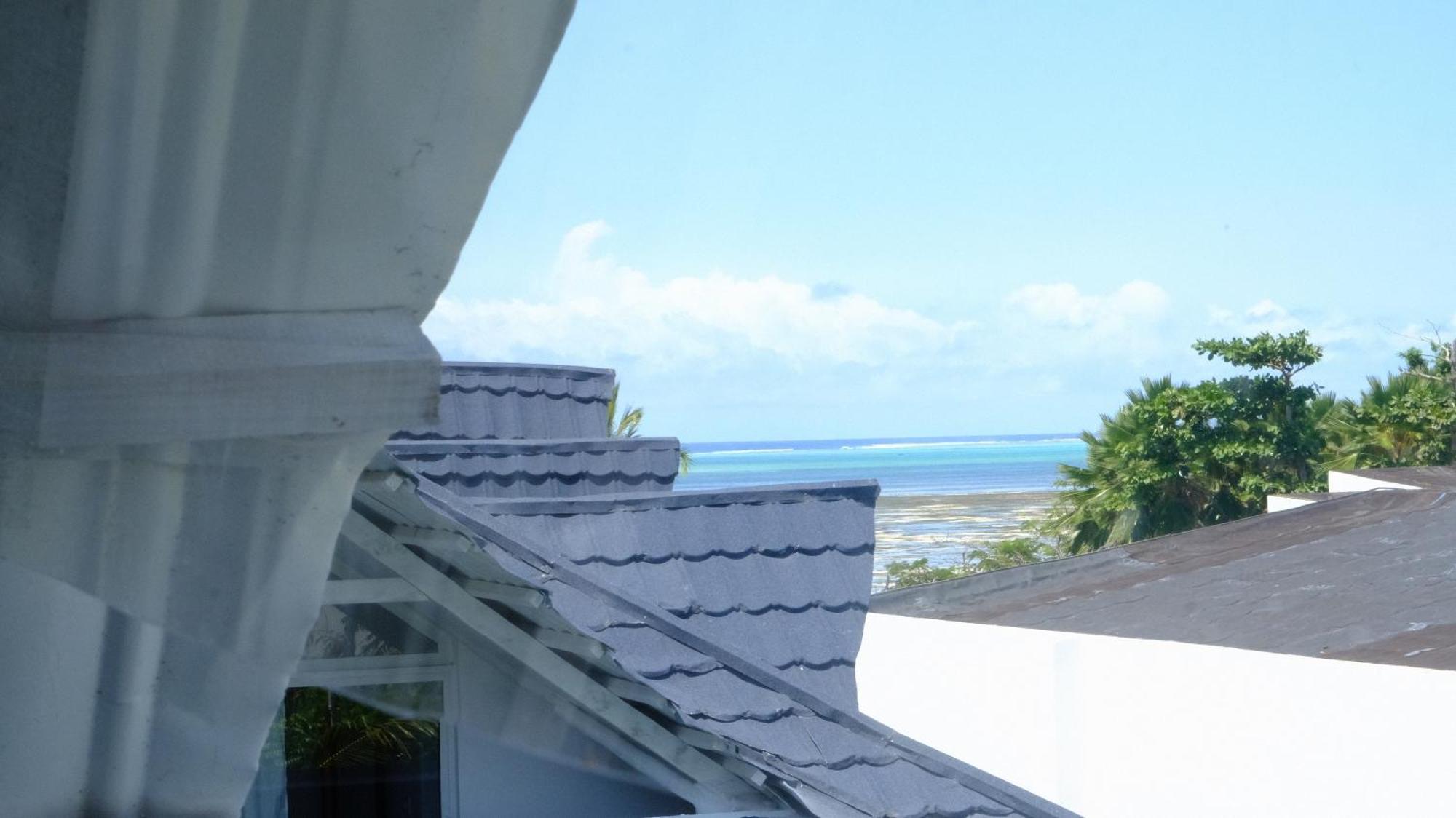 Kobe House Bed and Breakfast Jambiani  Rum bild