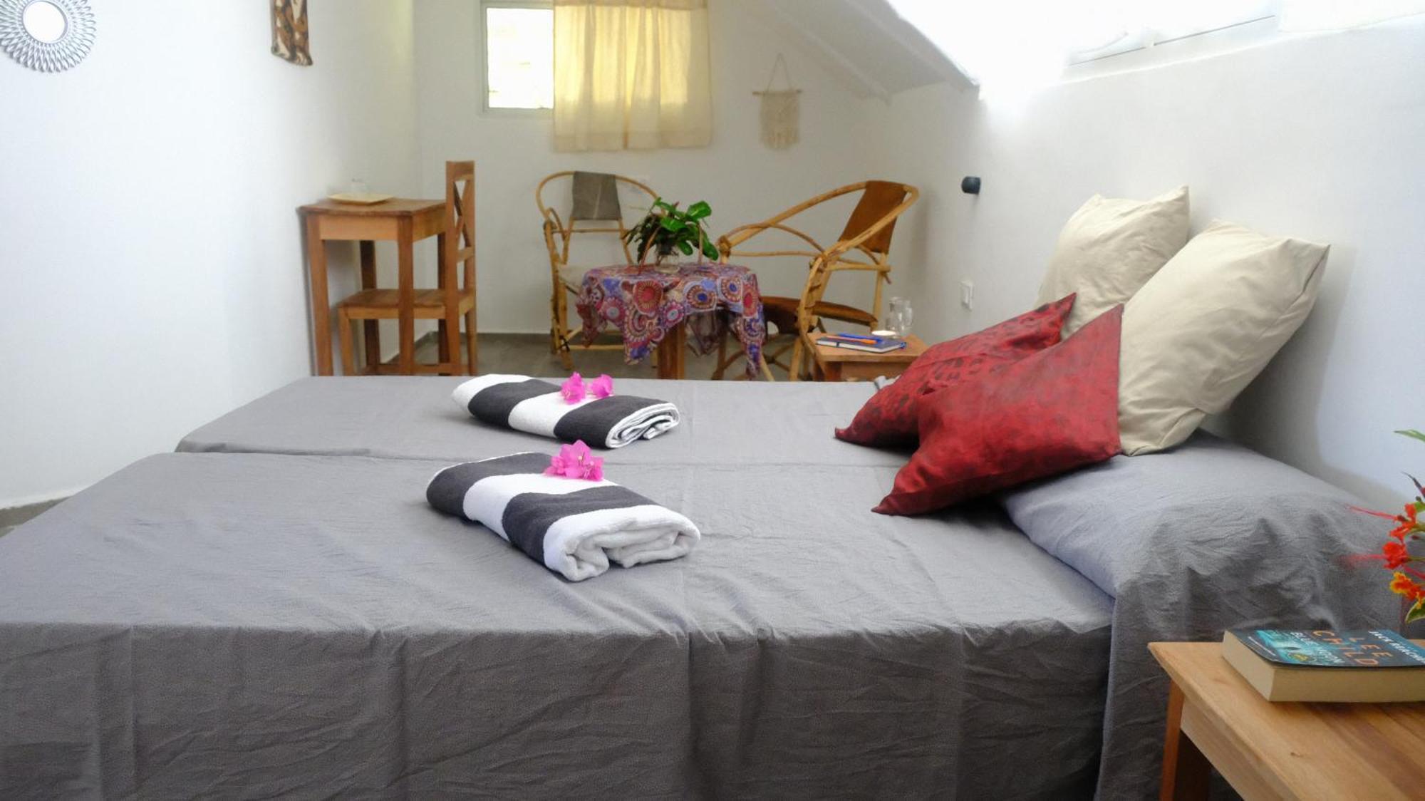 Kobe House Bed and Breakfast Jambiani  Rum bild